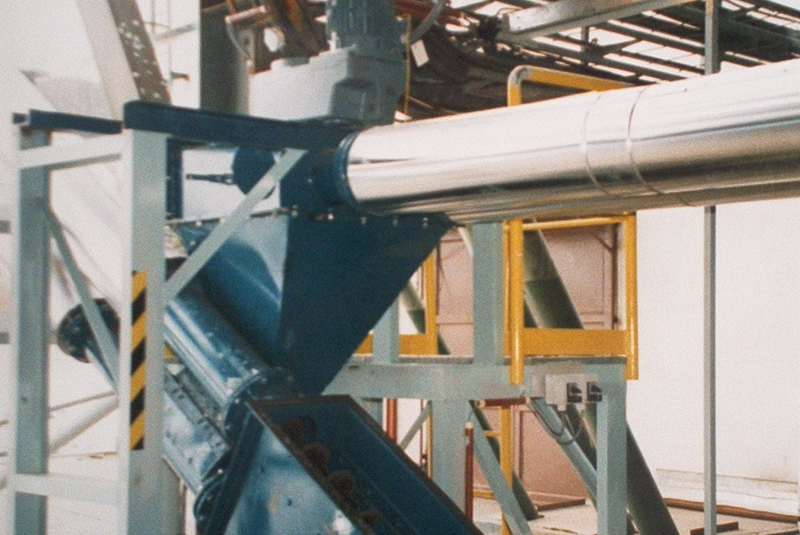 DOPRAVNÍKY / Reťazové dopravníky - foto DOPRAVNÍKY / Reťazové dopravníky - foto