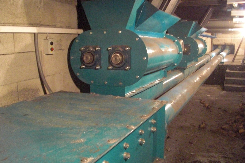 DOPRAVNÍKY / Reťazové dopravníky - foto DOPRAVNÍKY / Reťazové dopravníky - foto