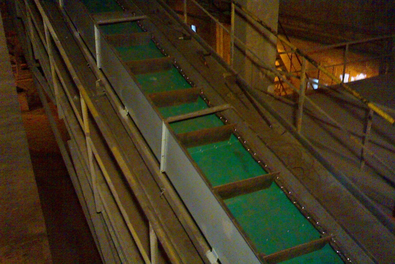 DOPRAVNÍKY / Reťazové dopravníky - foto DOPRAVNÍKY / Reťazové dopravníky - foto