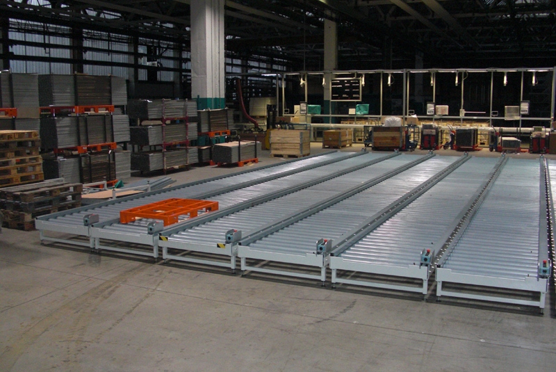 DOPRAVNÍKY / Valčekové dopravníky - foto DOPRAVNÍKY / Valčekové dopravníky - foto