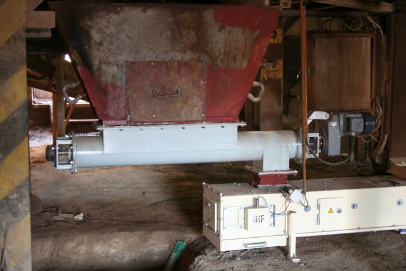 DOPRAVNÍKY / Závitovkové dopravníky - foto DOPRAVNÍKY / Závitovkové dopravníky - foto